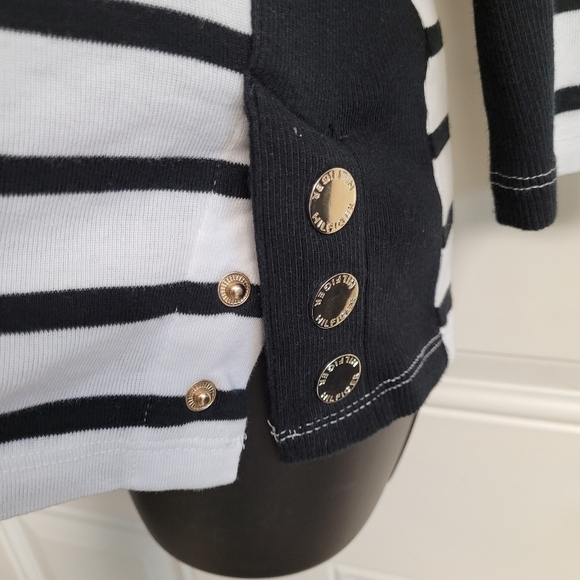 Tommy Hilfiger Black And White Striped Top NWOT - Picture 5 of 12